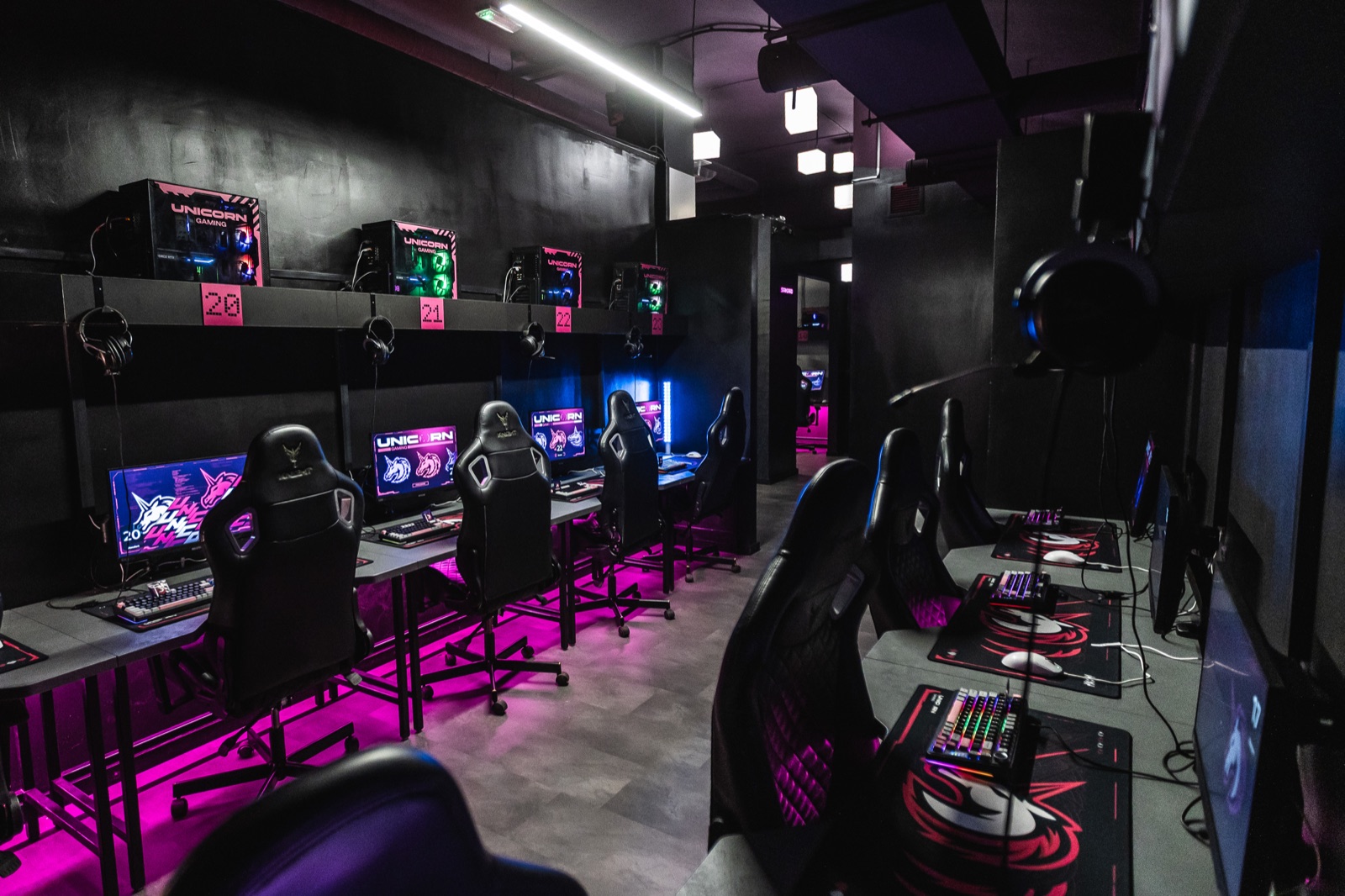 Турнирный зал компьютерного клуба Unicorn Gaming ЗИЛ